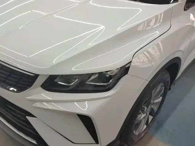 Geely Binyue — Фото автомобиля 23