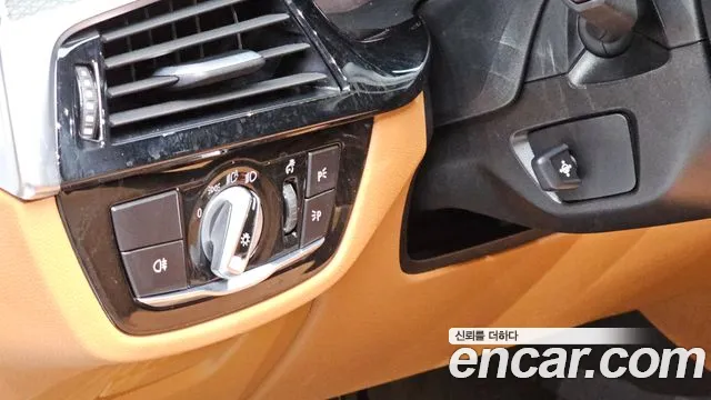 BMW 5 Series G30 — Фото автомобиля 19