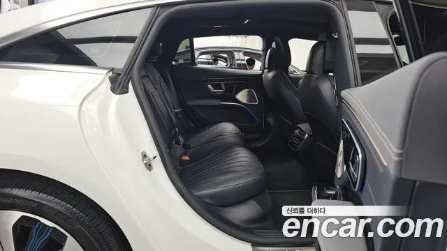 Mercedes-Benz EQS — Фото автомобиля 12