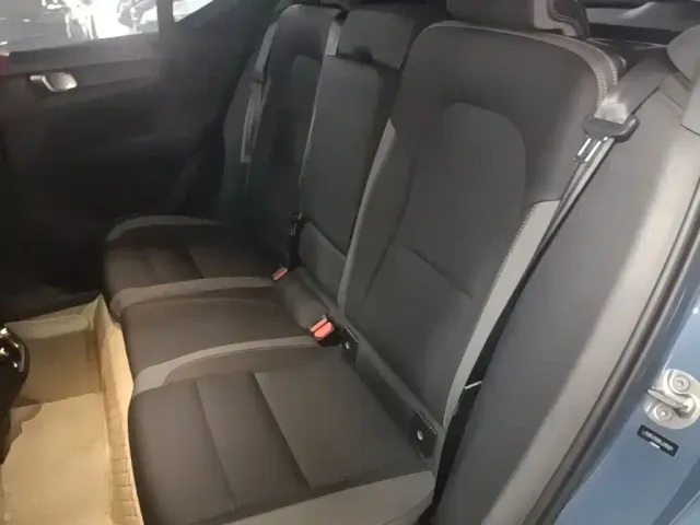 Volvo XC40 — Фото автомобиля 16