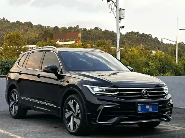 Volkswagen Tiguan L — Фото автомобиля 3