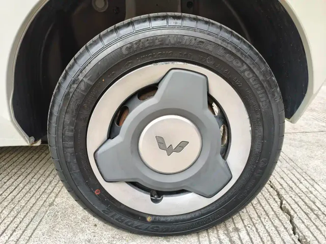 Wuling Hongguang Mini EV — Фото автомобиля 12