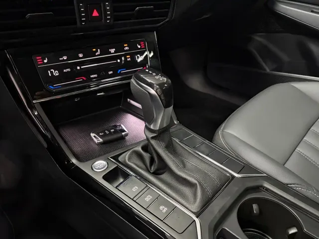 Volkswagen Passat — Фото автомобиля 13