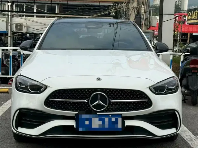 Mercedes-Benz C-Class — Фото автомобиля 2