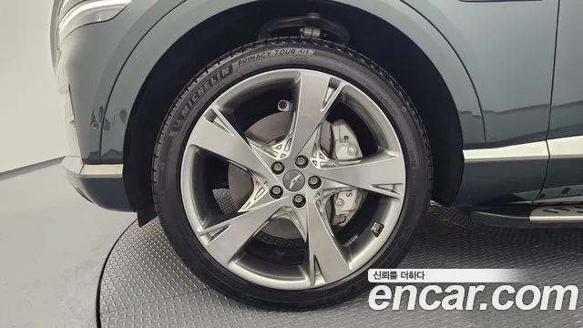 Genesis GV80 2.5T Бензин AWD — Фото автомобиля 4