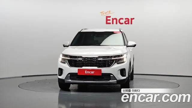 Kia Seltos Бензин 1.6 турбо 2WD — Фото автомобиля 3