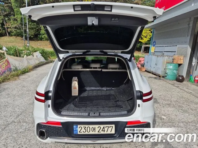 Genesis GV70 — Фото автомобиля 6