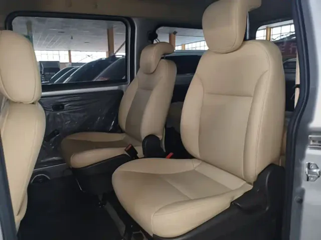 Wuling Hongguang V — Фото автомобиля 16