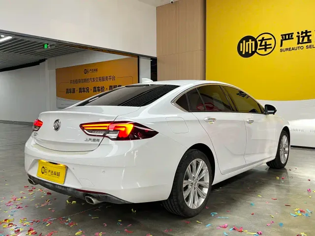 Buick Regal — Фото автомобиля 4