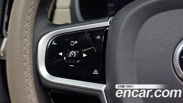 Volvo XC90 Generation 2 — Фото автомобиля 15