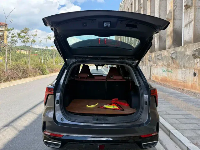 Changan CS75 Plus — Фото автомобиля 13