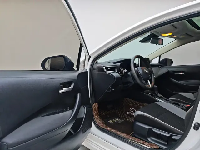 Toyota Corolla — Фото автомобиля 10