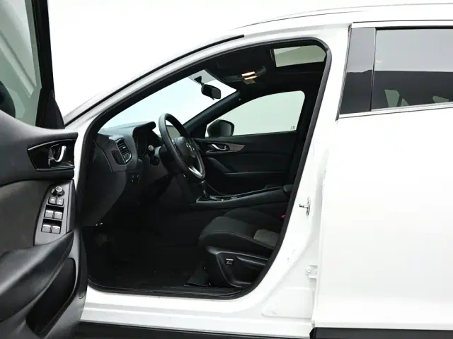 Mazda CX-4 — Фото автомобиля 10
