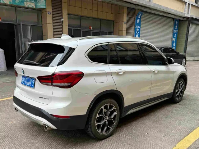 BMW X1 — Фото автомобиля 12