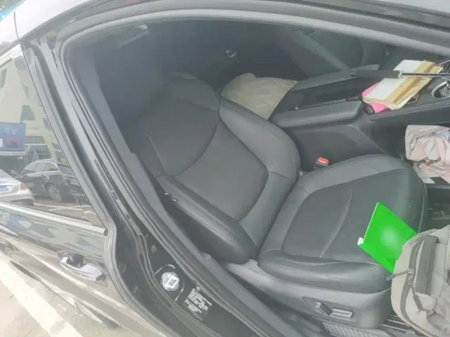 Toyota Sienna — Фото автомобиля 24