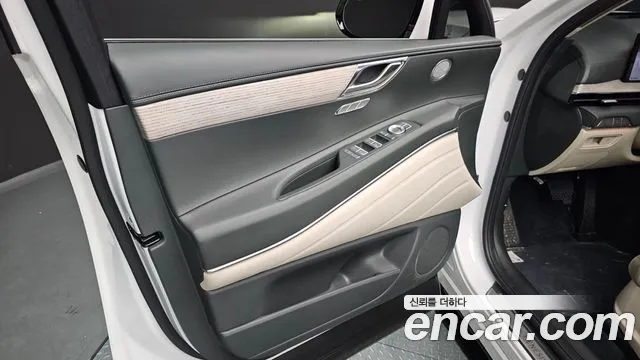 Genesis GV80 2.5T Бензин AWD — Фото автомобиля 21