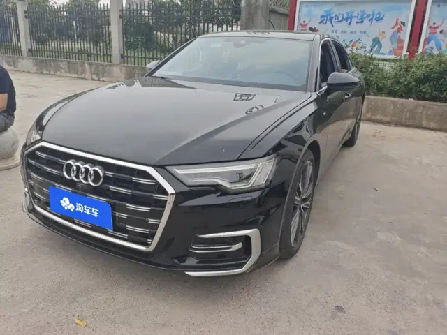 Фотография автомобиля — Audi A6L
