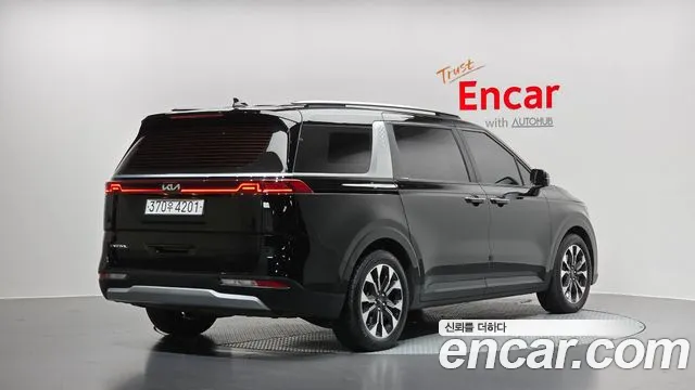 Фотография автомобиля — Kia Carnival Generation 4