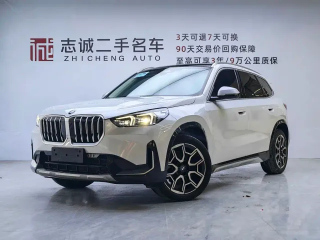 Фотография автомобиля — BMW X1