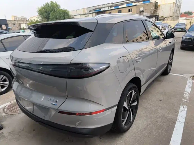 BYD Sealion 06 — Фото автомобиля 6