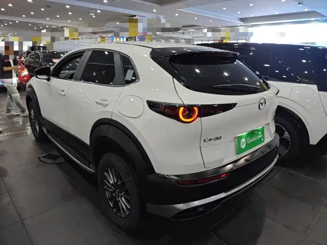 Mazda CX-30 EV — Фото автомобиля 4
