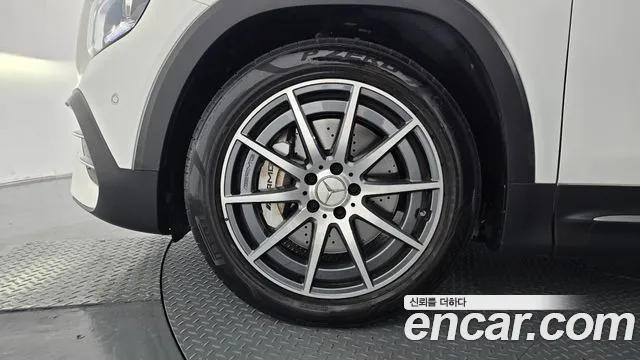 Mercedes-Benz GLB-Class — Фото автомобиля 5