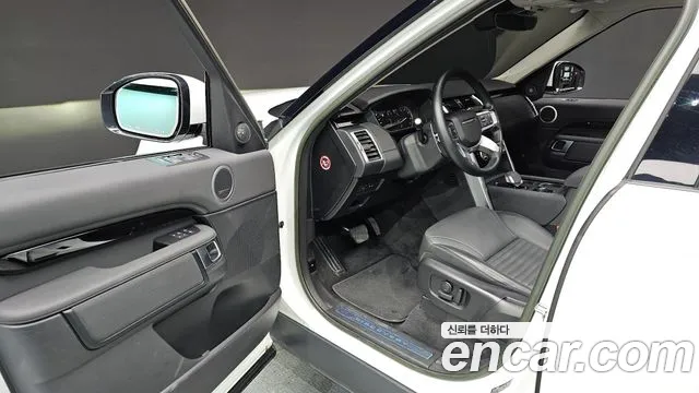 Land Rover Discovery — Фото автомобиля 10