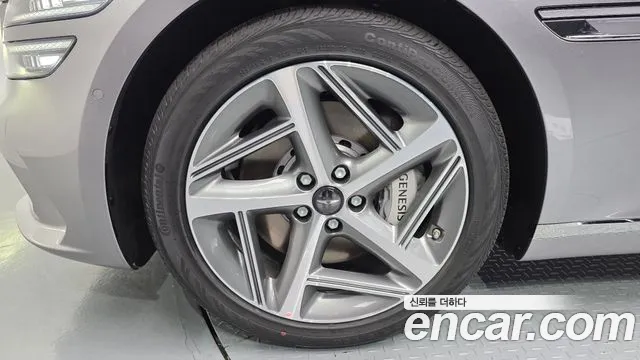 Genesis G80 Бензин 2.5 турбо AWD — Фото автомобиля 4