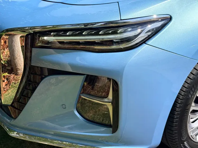 Hongqi H5 — Фото автомобиля 30