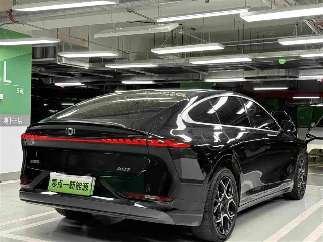 Changan Qiyuan A07 — Фото автомобиля 4