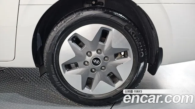 Hyundai Staria Staria Tourer 9 мест — Фото автомобиля 21