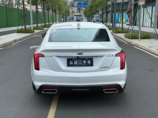 Cadillac CT5 — Фото автомобиля 10