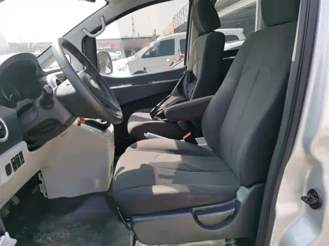 JAC Refine M3 — Фото автомобиля 10