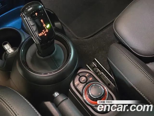 MINI Cooper — Фото автомобиля 11