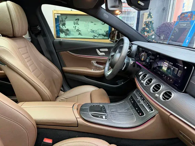Mercedes-Benz E-Class — Фото автомобиля 13