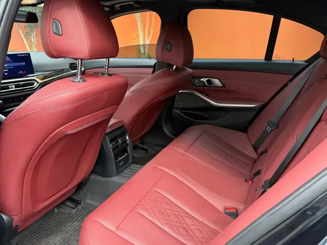 BMW 3 Series — Фото автомобиля 6
