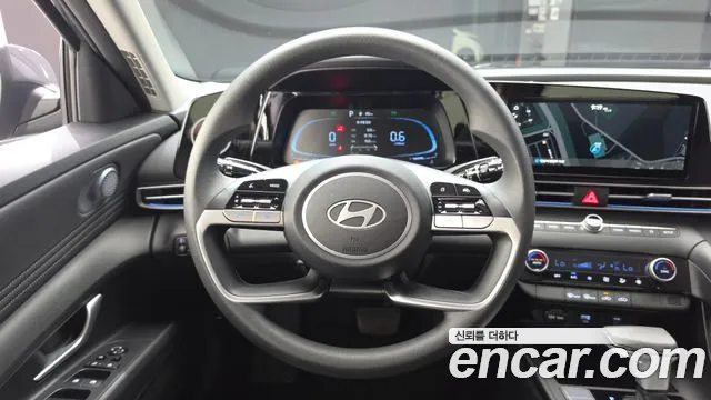 Hyundai AVANTE Новый Avante (CN7) — Фото автомобиля 13