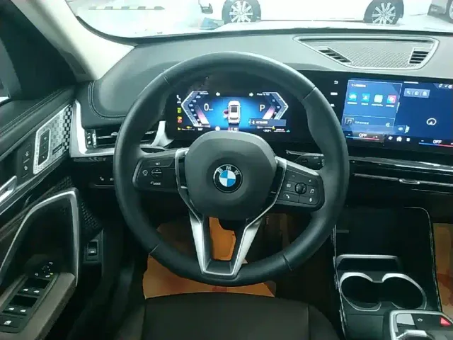 BMW X1 — Фото автомобиля 10