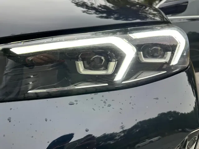BMW 3 Series — Фото автомобиля 9