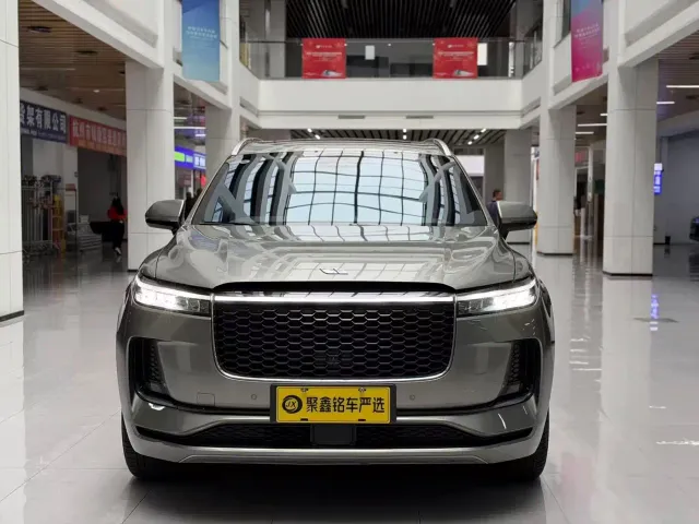 Li Auto ONE — Фото автомобиля 2