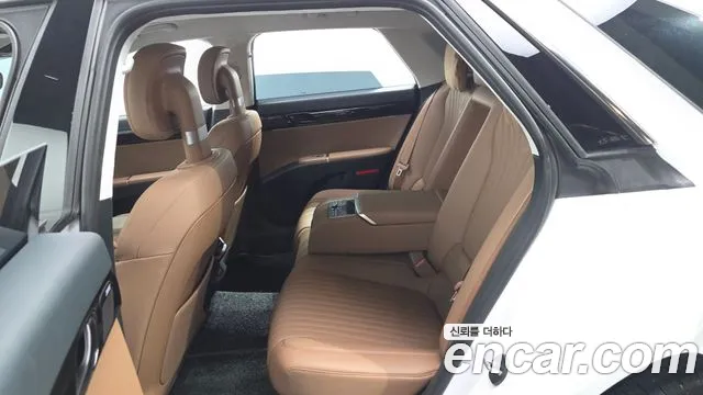 Hyundai Grandeur GN7 — Фото автомобиля 18