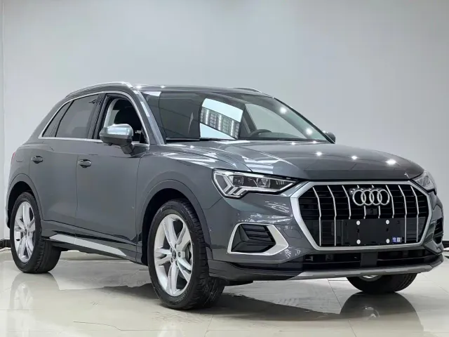 Audi Q3 — Фото автомобиля 3