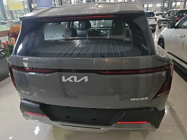 Kia EV5 — Фото автомобиля 5