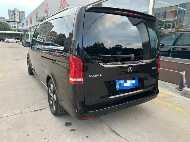 Mercedes-Benz V-Class — Фото автомобиля 10
