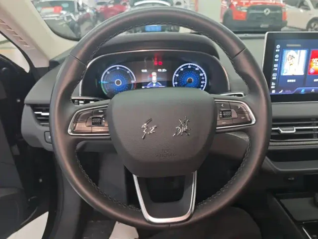 Hongqi E-QM5 — Фото автомобиля 10