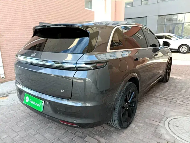 Li Auto L7 — Фото автомобиля 6