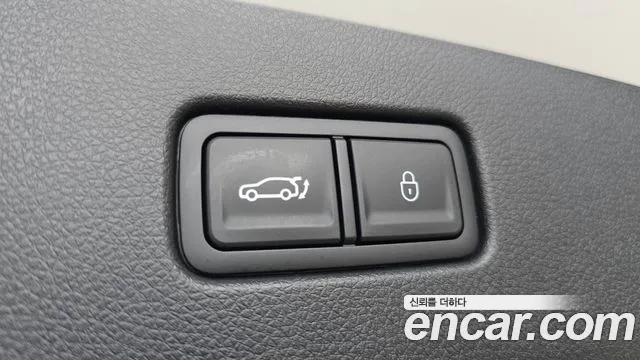 Genesis GV70 2.5T Бензин 2WD — Фото автомобиля 29