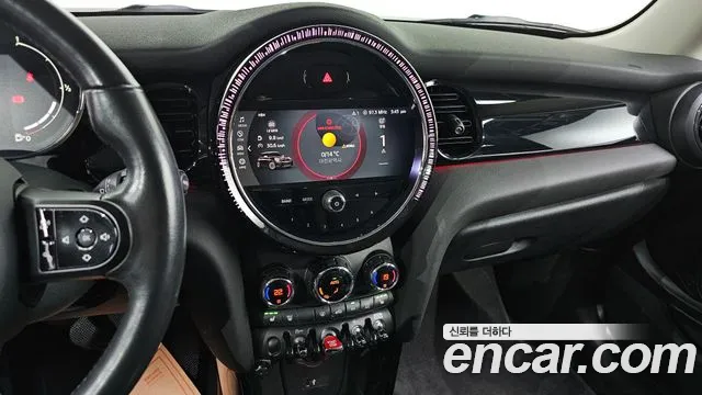 Mini Cooper Cooper Classic — Фото автомобиля 15