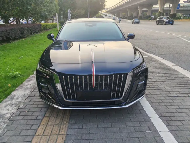 Hongqi H5 — Фото автомобиля 2