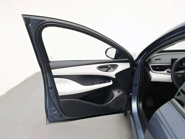 BYD Seal 05 DM-i — Фото автомобиля 8